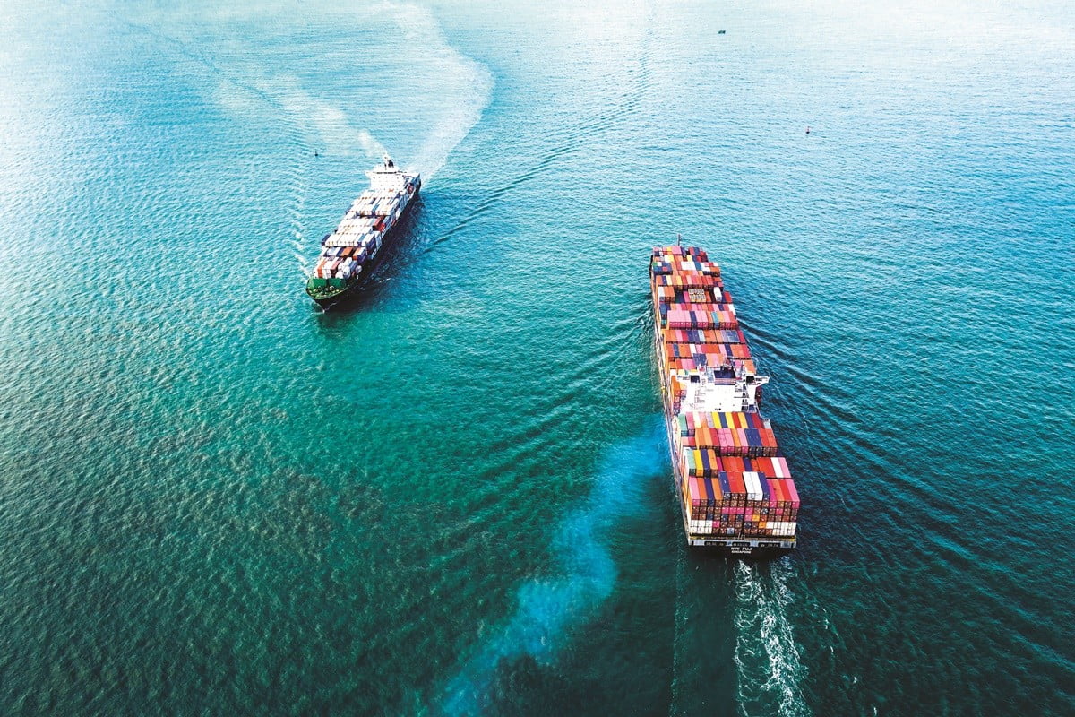 vận chuyển hàng hoá bằng tàu container
