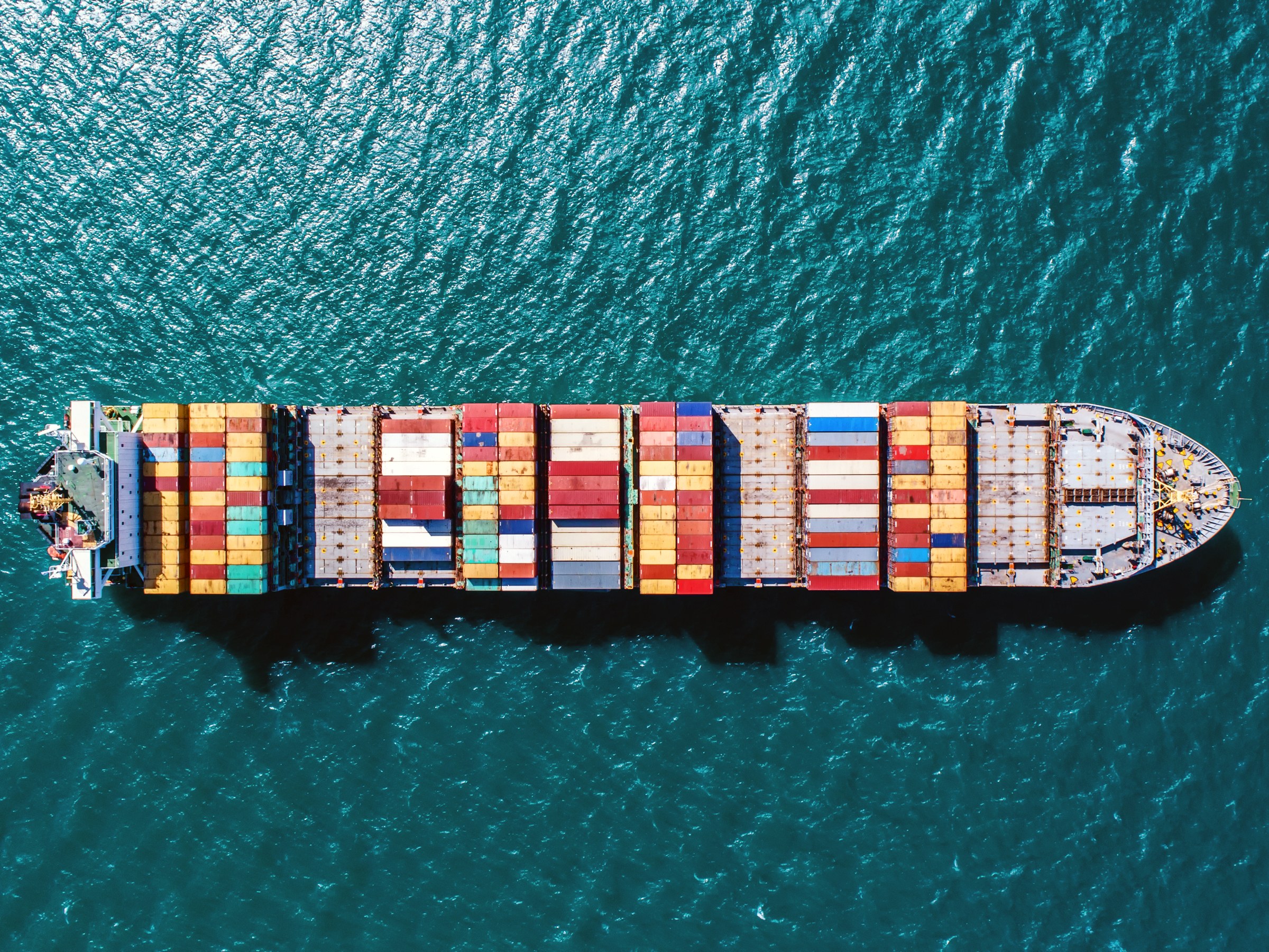 vận chuyển hàng hoá bằng tàu container