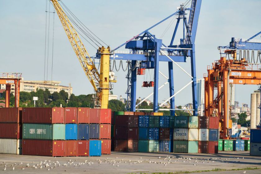 Dịch vụ xếp dỡ hàng hóa container – Sự lo ngại liệu có còn? Dich-vu-xep-do-container-1