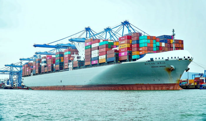 Phụ phí cước biển ( Ocean freight surcharges) Phu-phi-cuoc-bien-1